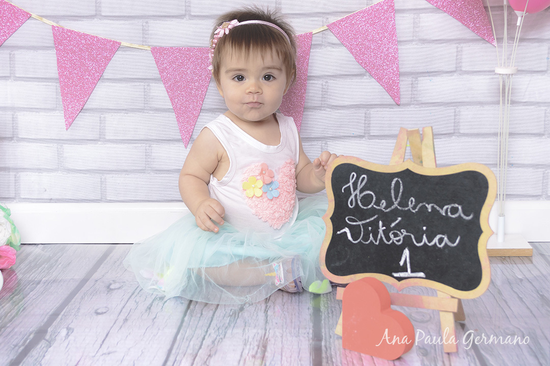 smash the cake menina