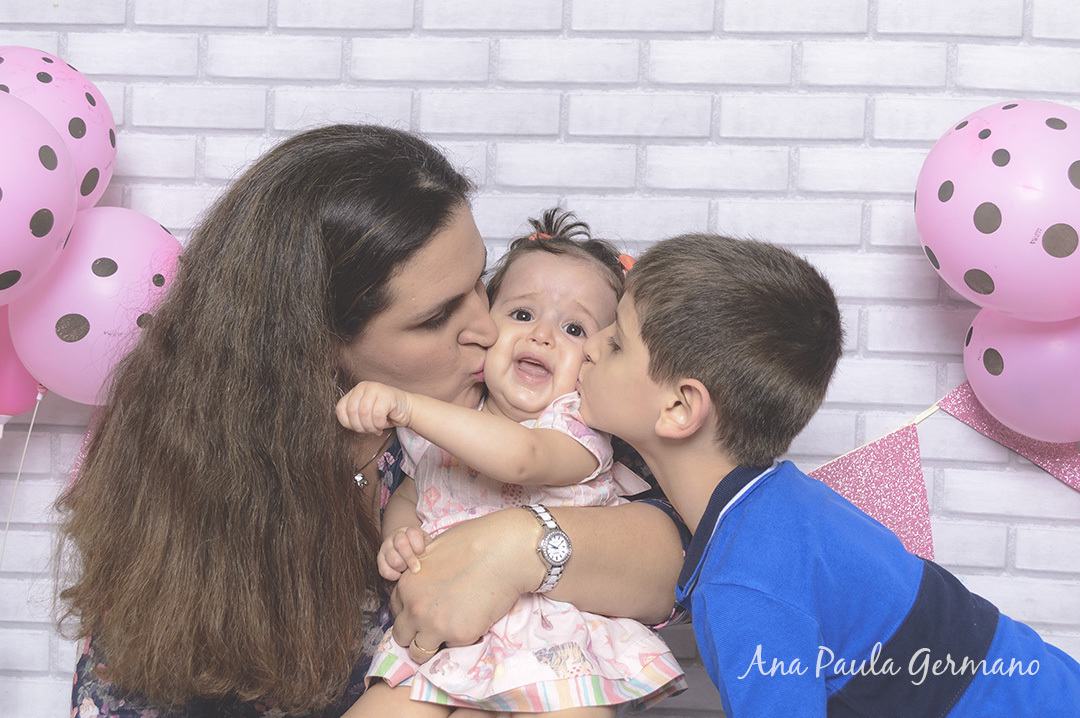 smash the cake menina