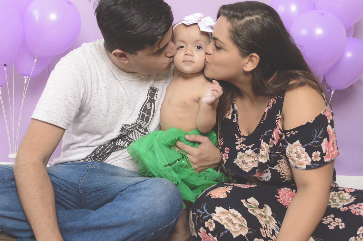 smash the cake menina