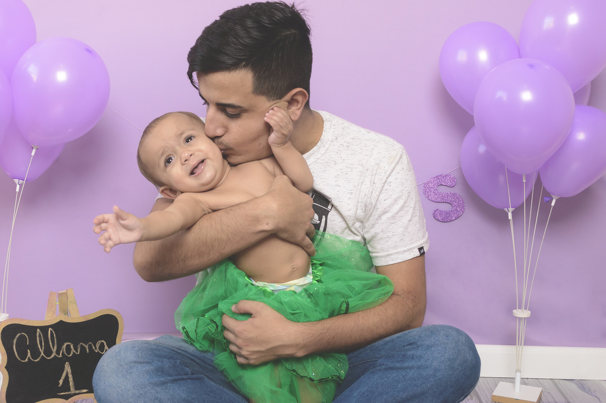 smash the cake menina