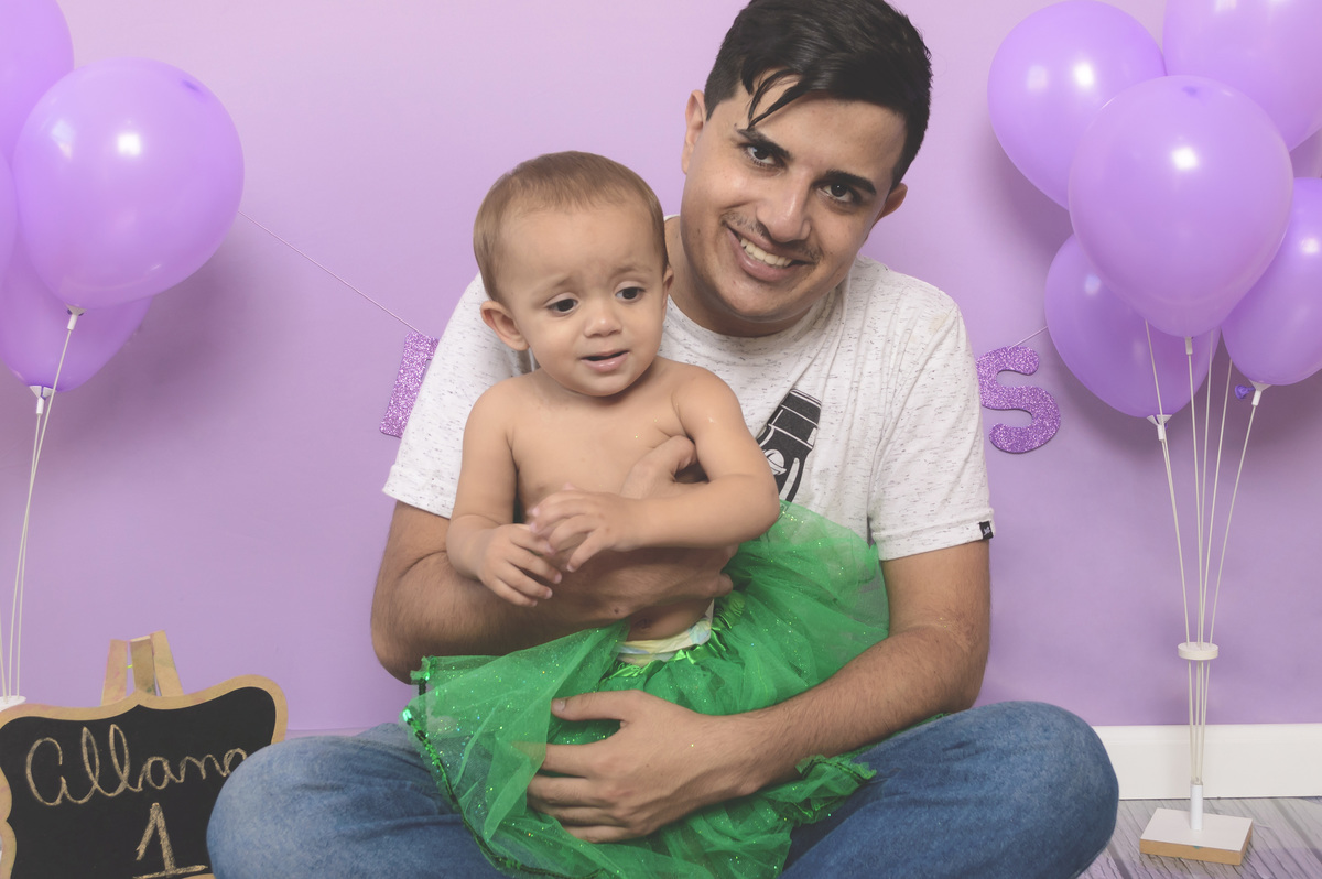 smash the cake menina