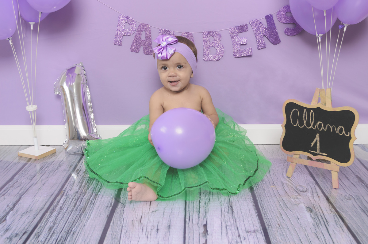 smash the cake menina