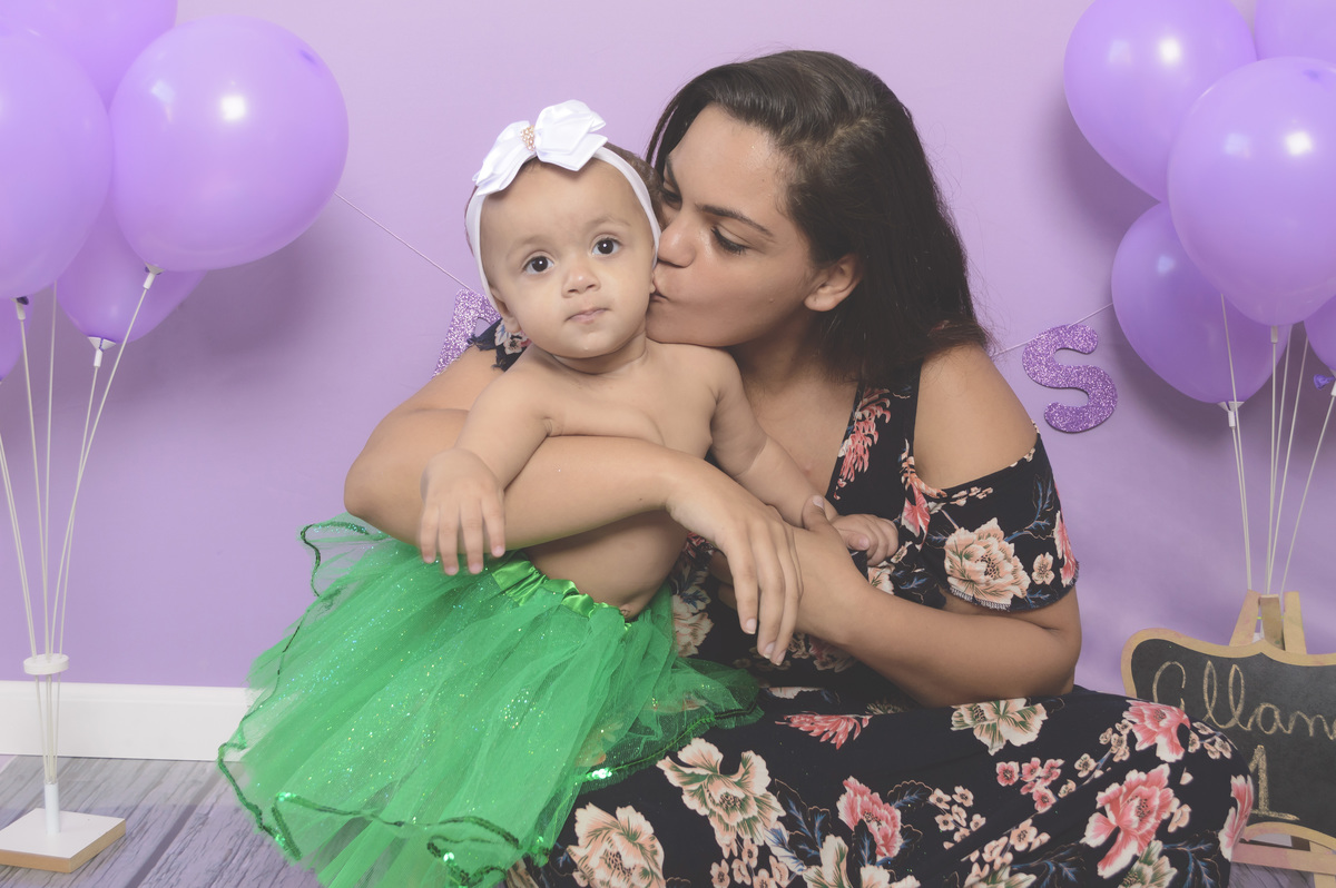 smash the cake menina