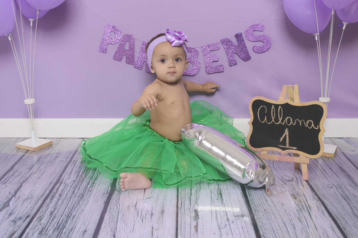 smash the cake menina