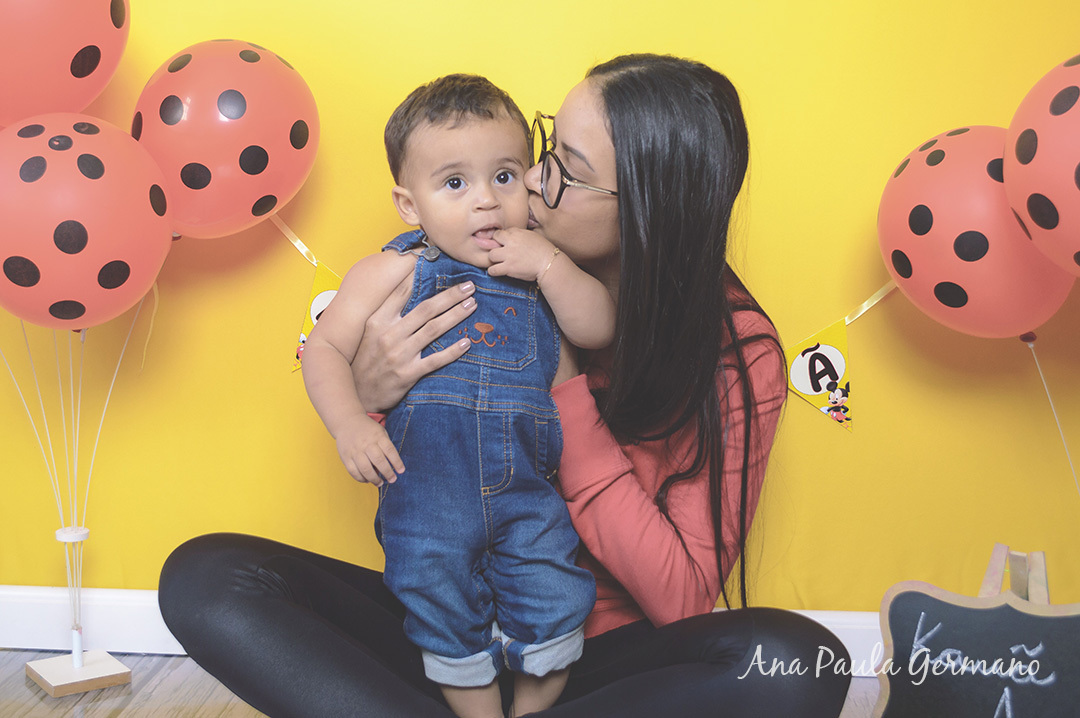 Smash the Cake Mickey menino