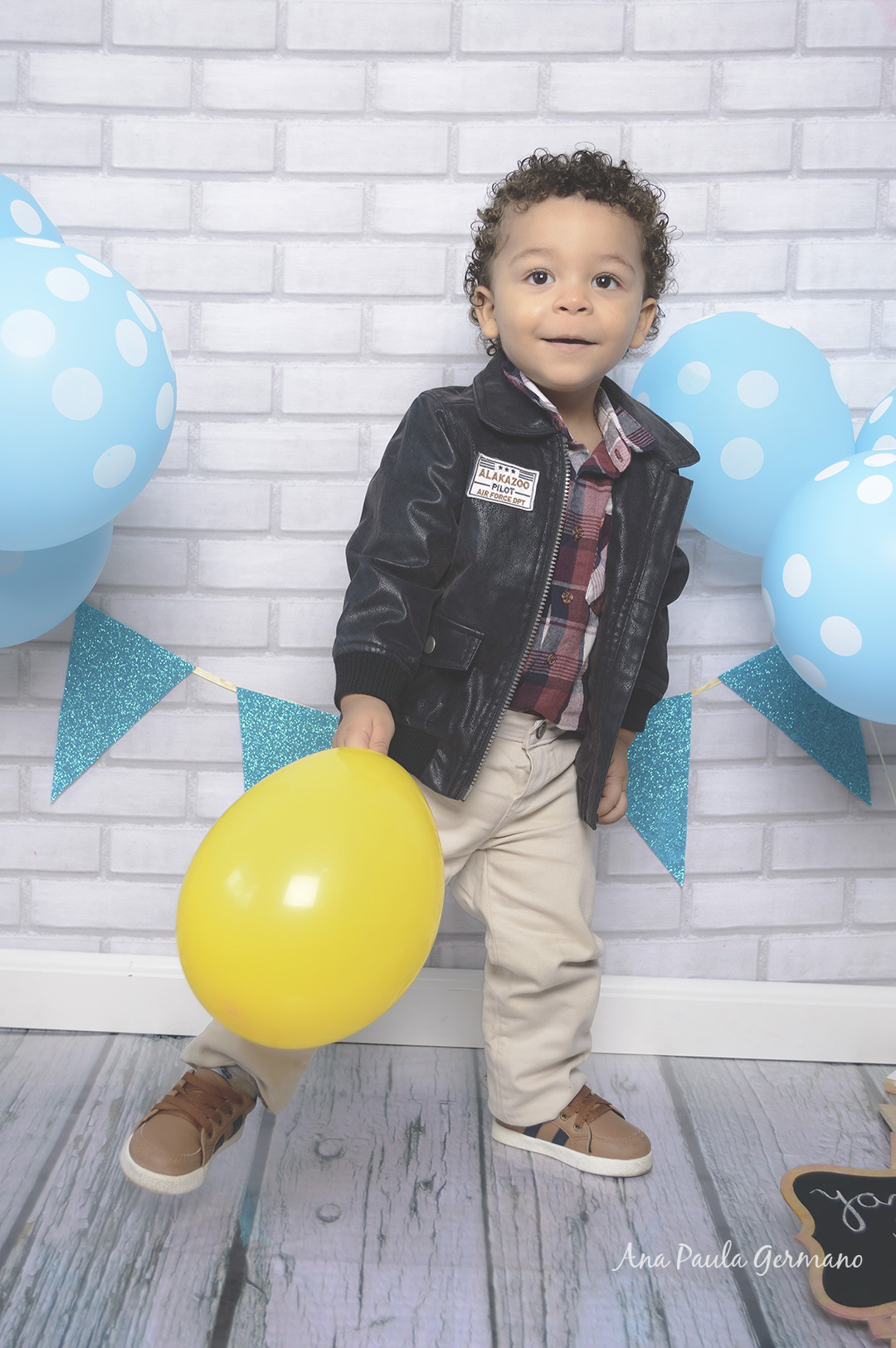 Smash the Cake  menino