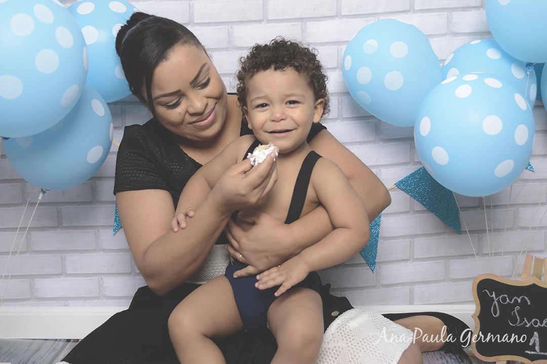 Smash the Cake  menino