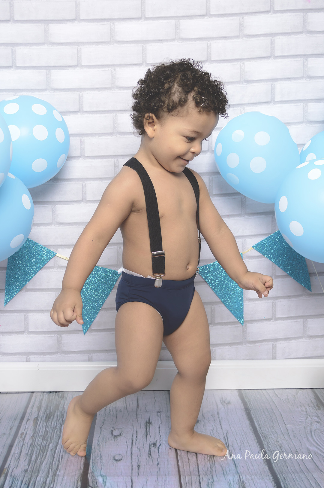 Smash the Cake  menino