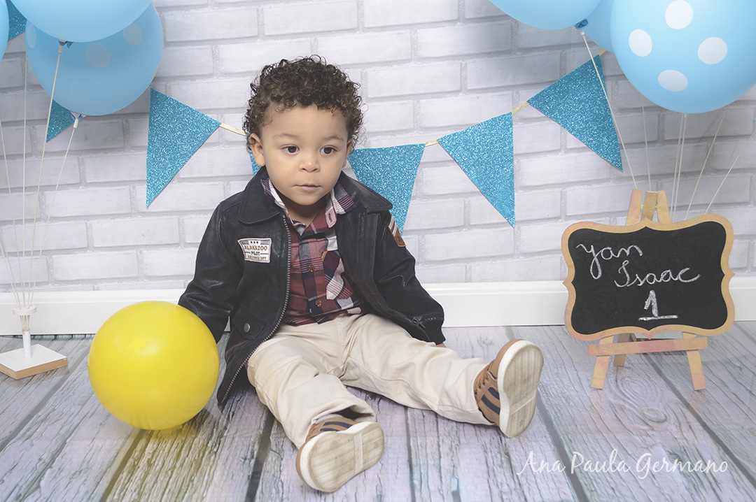 Smash the Cake  menino