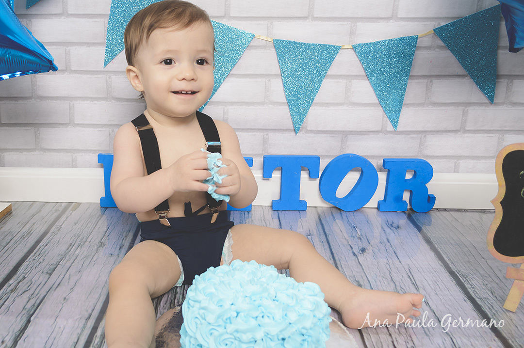 Smash the Cake  menino