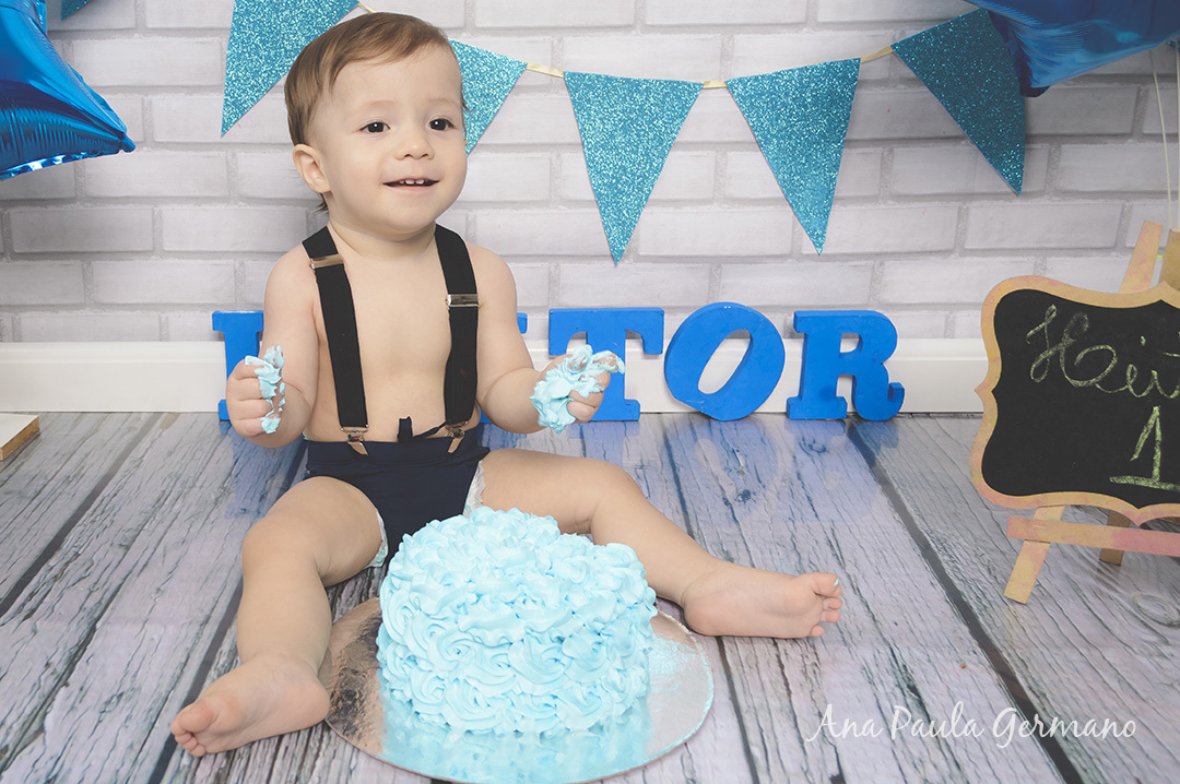 Smash the Cake  menino