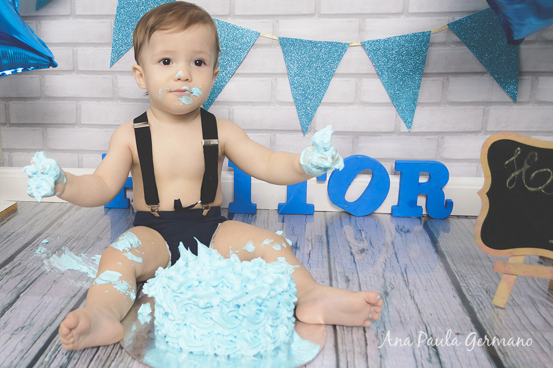 Smash the Cake  menino