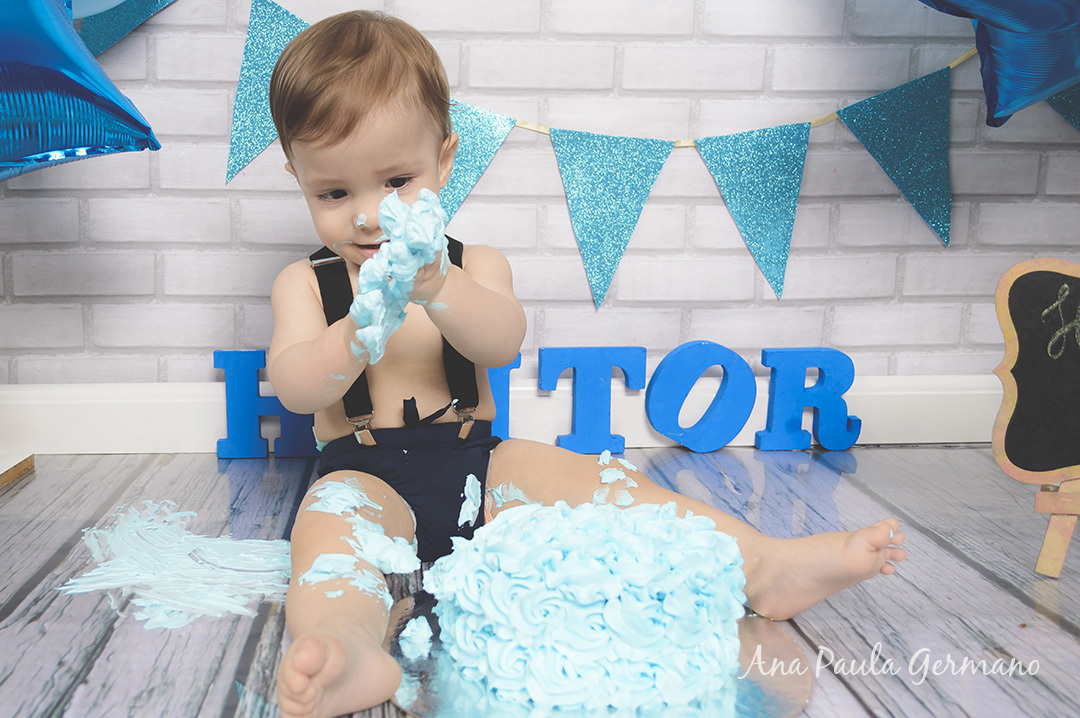 Smash the Cake  menino