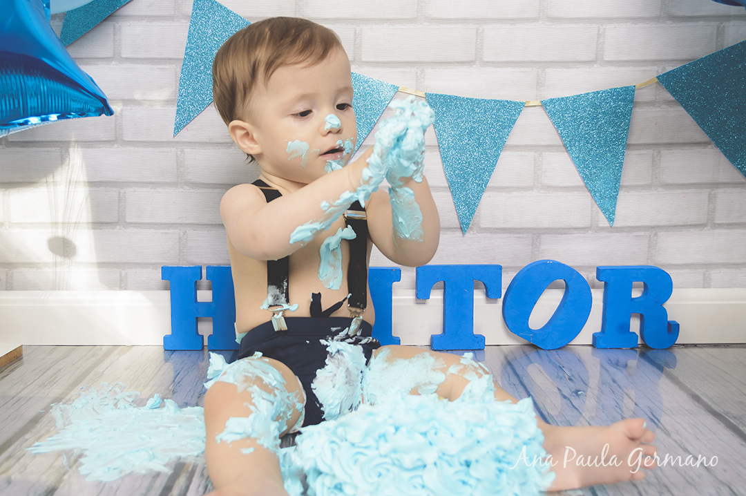 Smash the Cake  menino