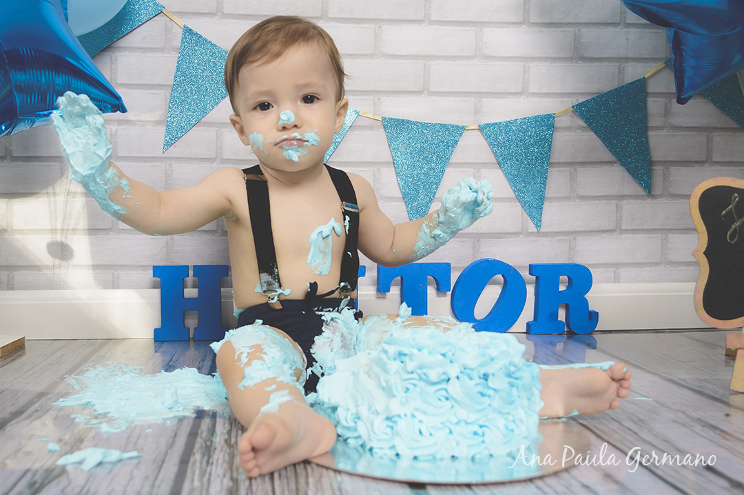 Smash the Cake  menino