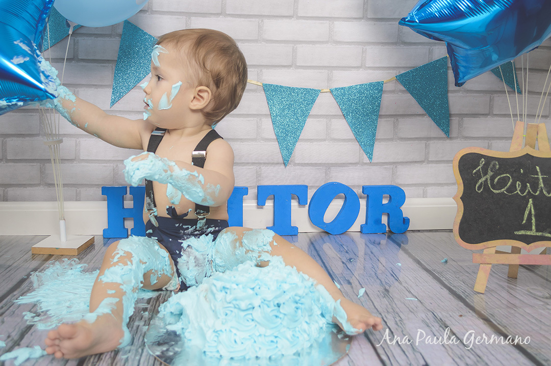 Smash the Cake  menino