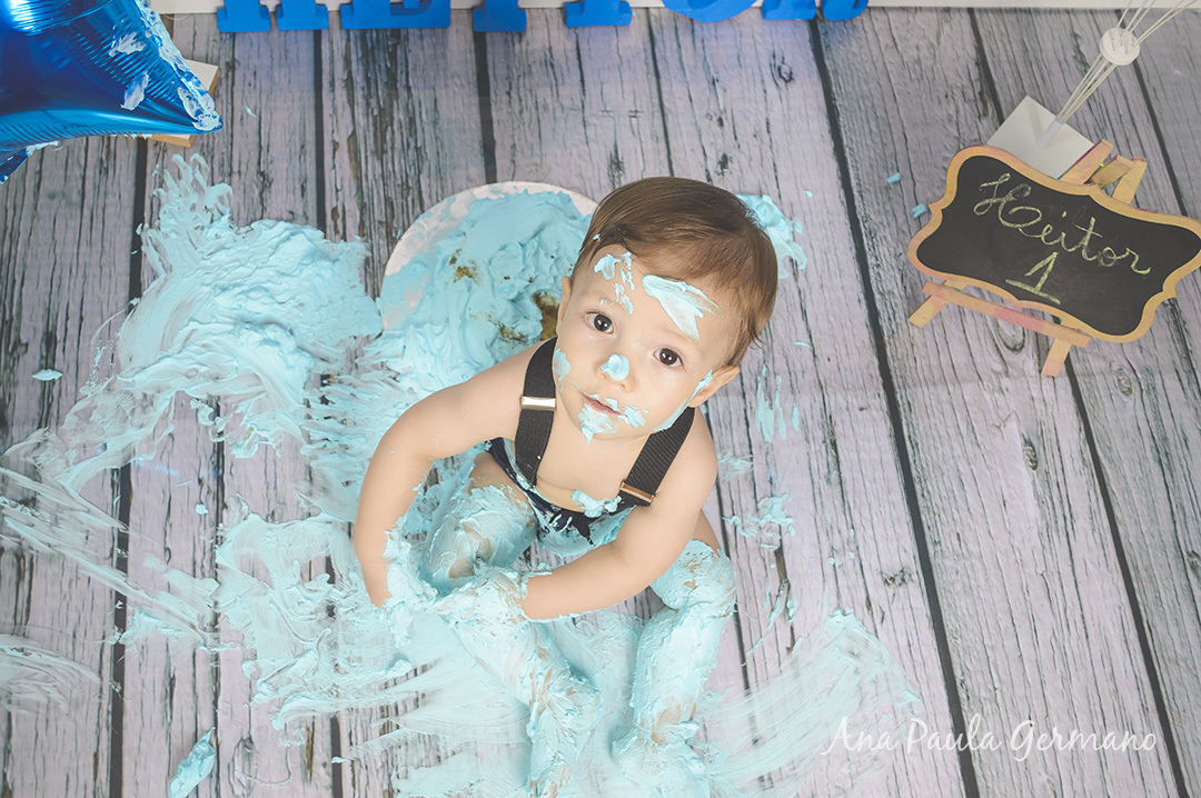 Smash the Cake  menino