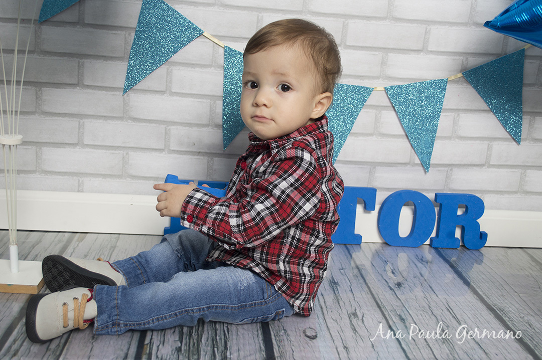 Smash the Cake  menino