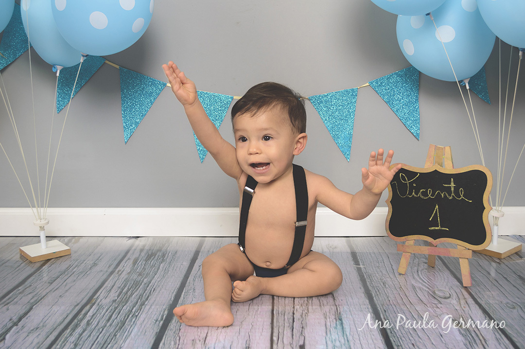 Smash the Cake  menino