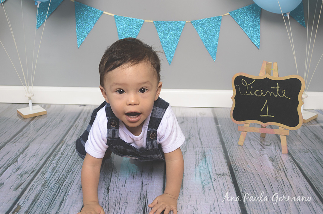 Smash the Cake  menino