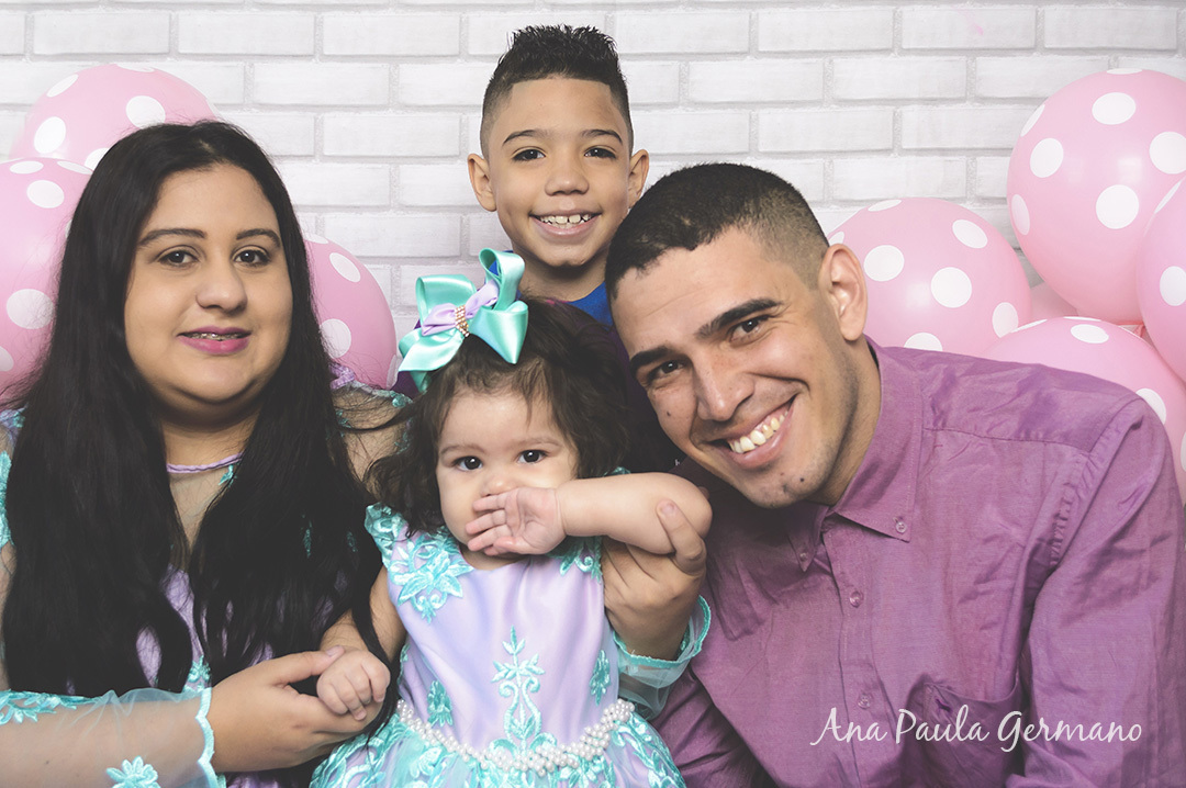 smash the cake menina