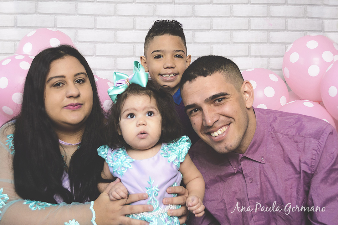 smash the cake menina