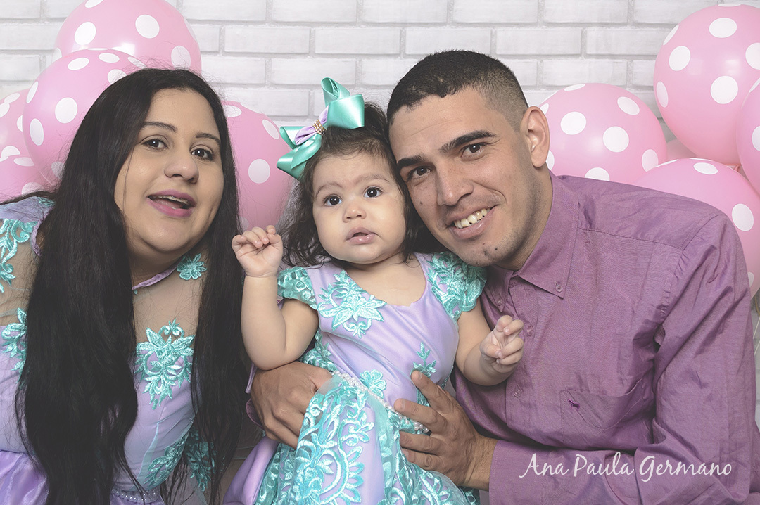 smash the cake menina