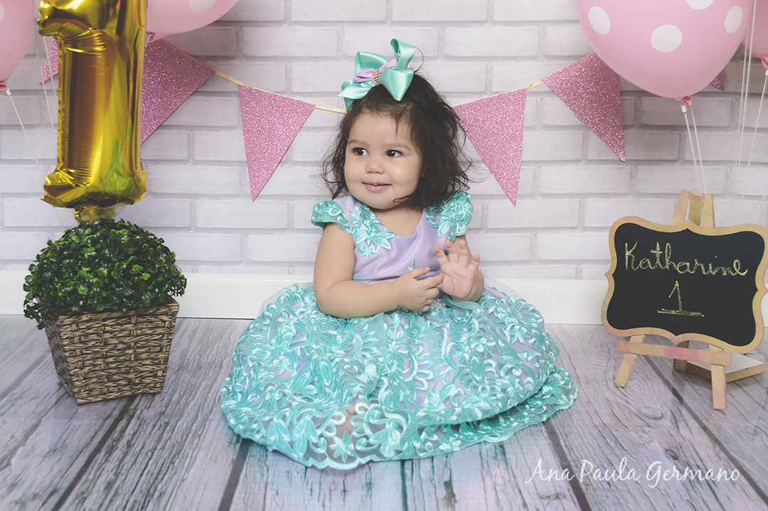 smash the cake menina