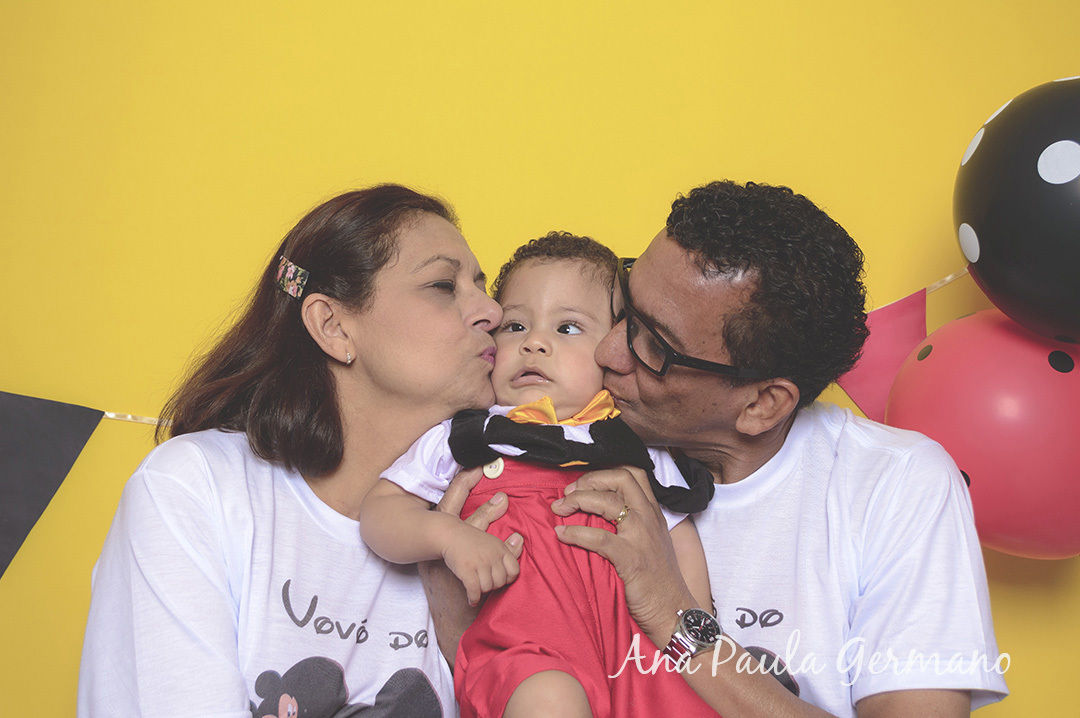 smash the cake menino