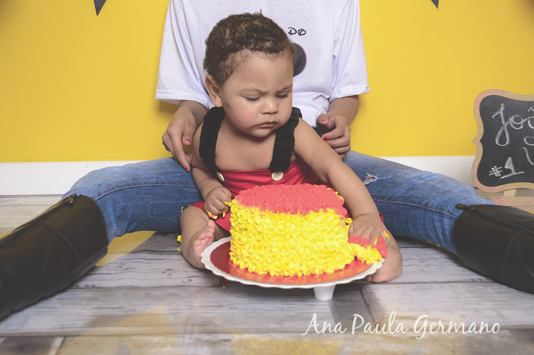 smash the cake menino