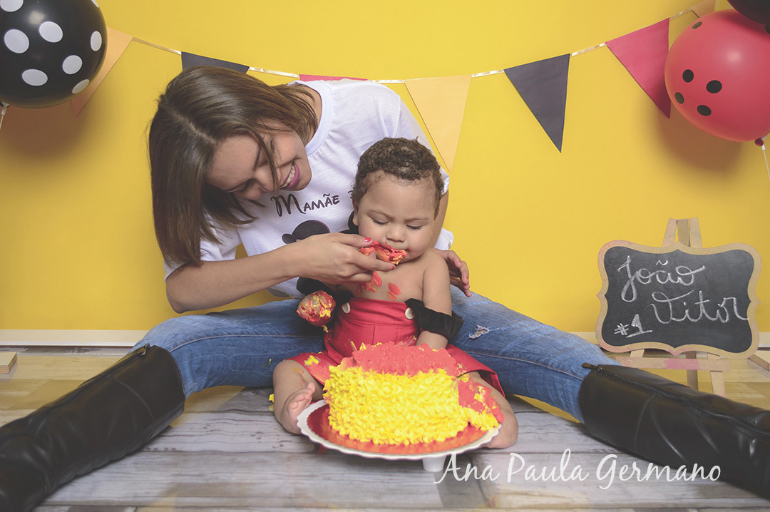 smash the cake menino