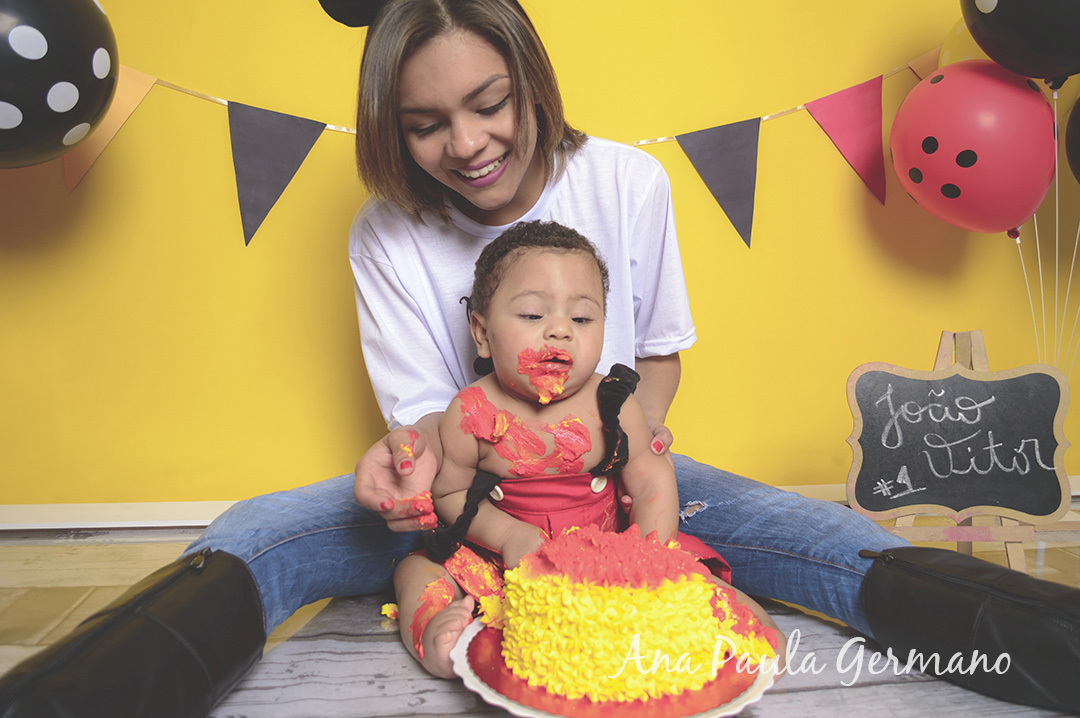 smash the cake menino