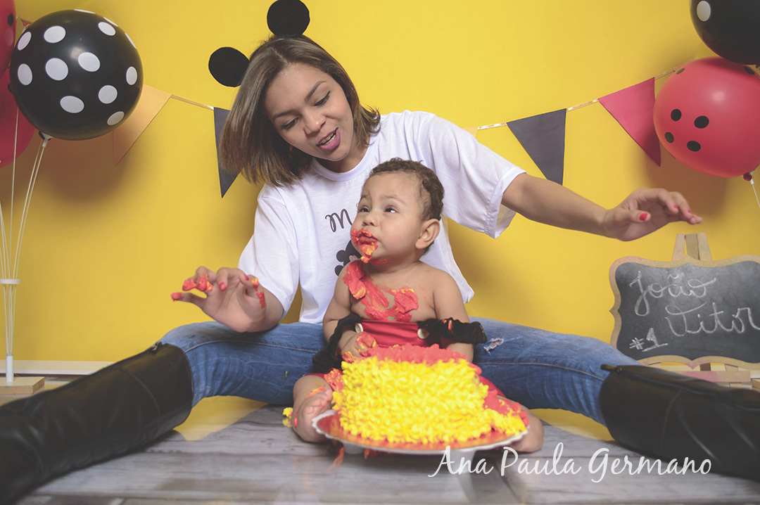 smash the cake menino