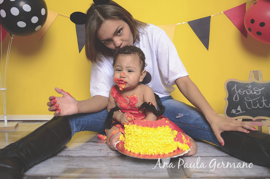 smash the cake menino