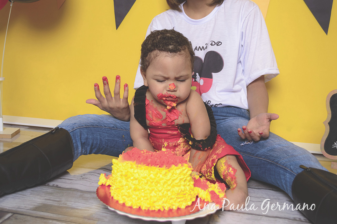 smash the cake menino