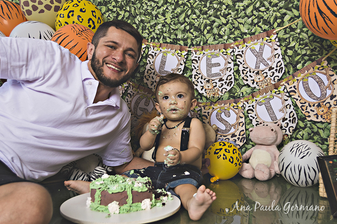 Smash the Cake Safari