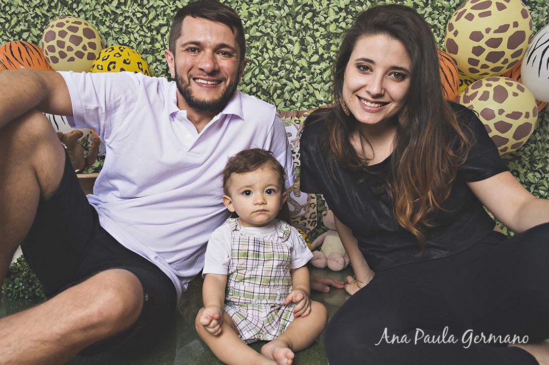 Smash the Cake Safari