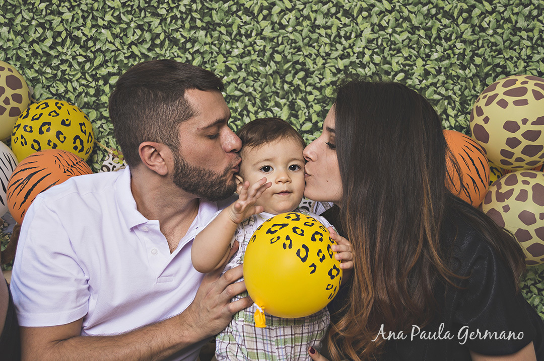 Smash the Cake Safari