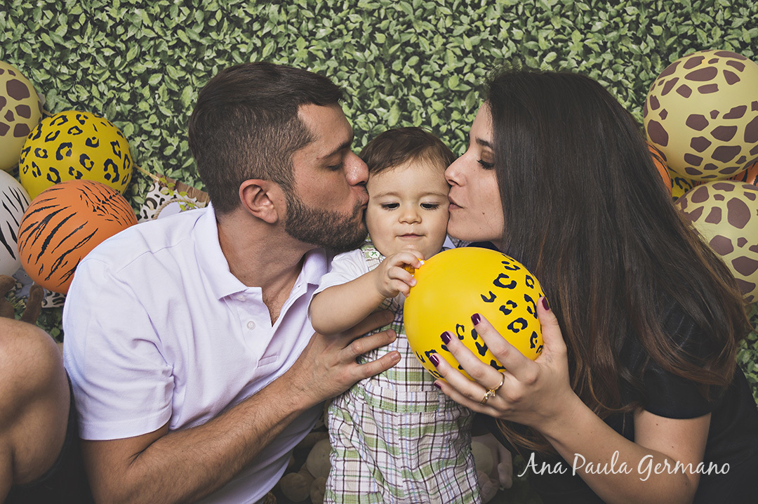 Smash the Cake Safari