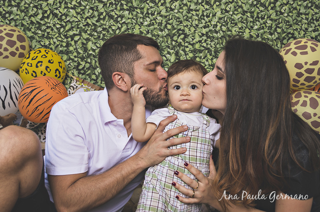 Smash the Cake Safari