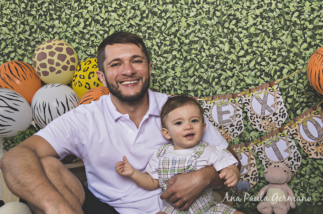 Smash the Cake Safari