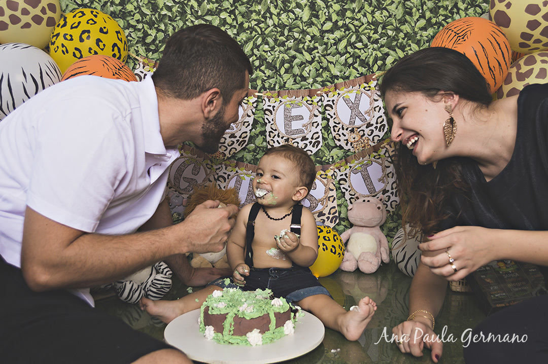 Smash the Cake Safari