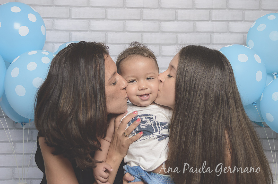 Smash the cake menino