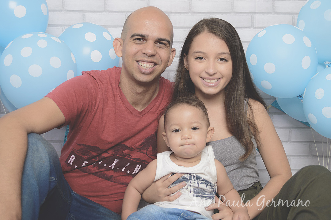 Smash the cake menino