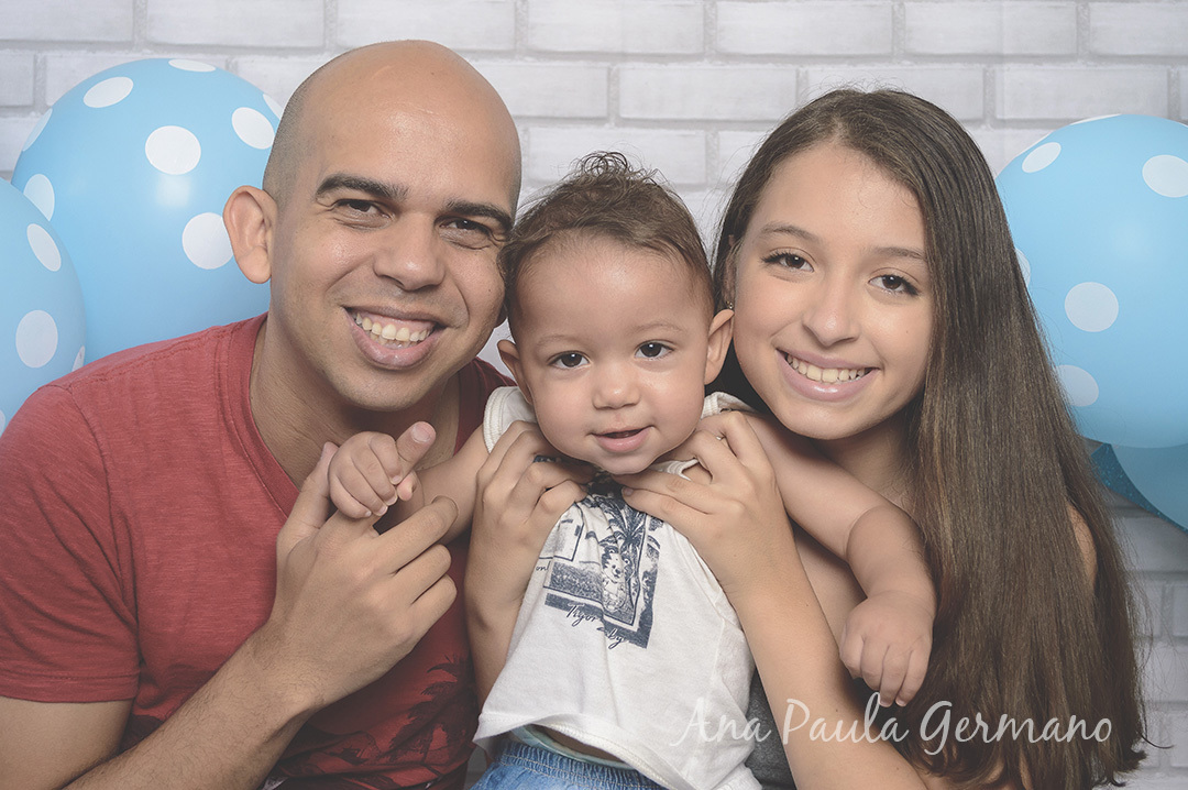 Smash the cake menino