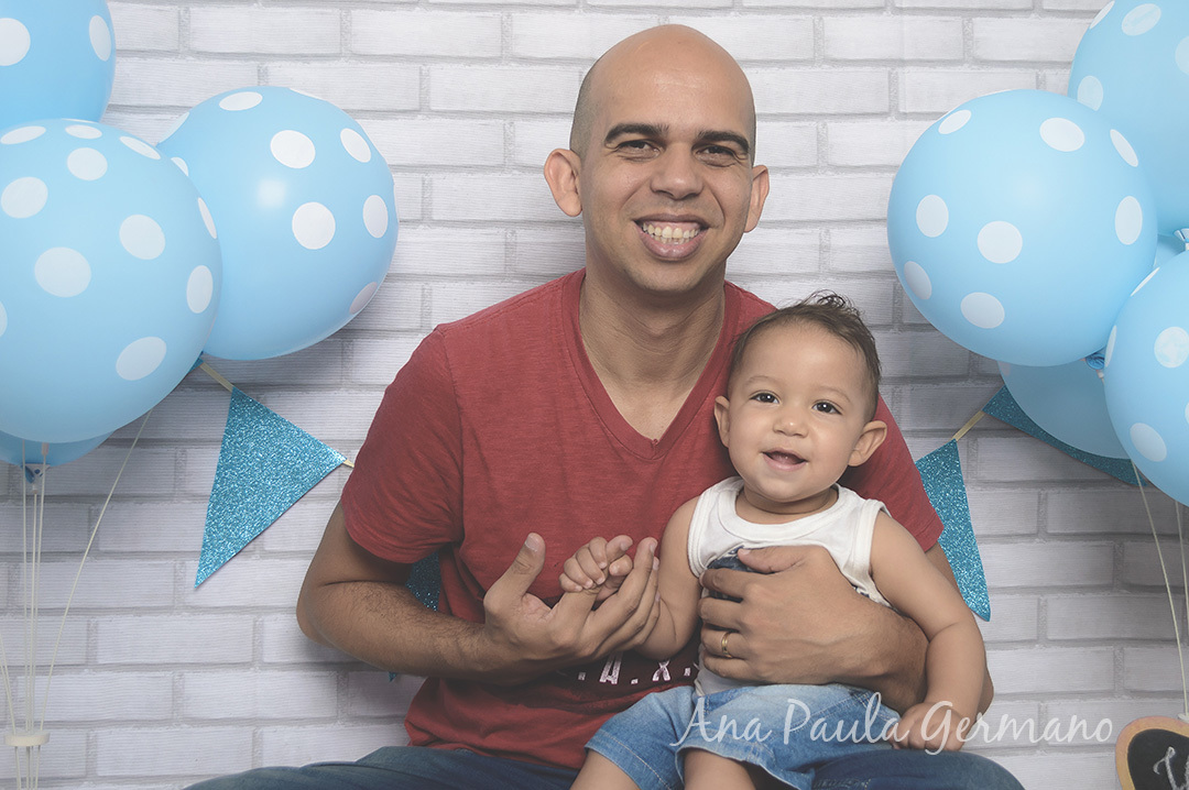 Smash the cake menino