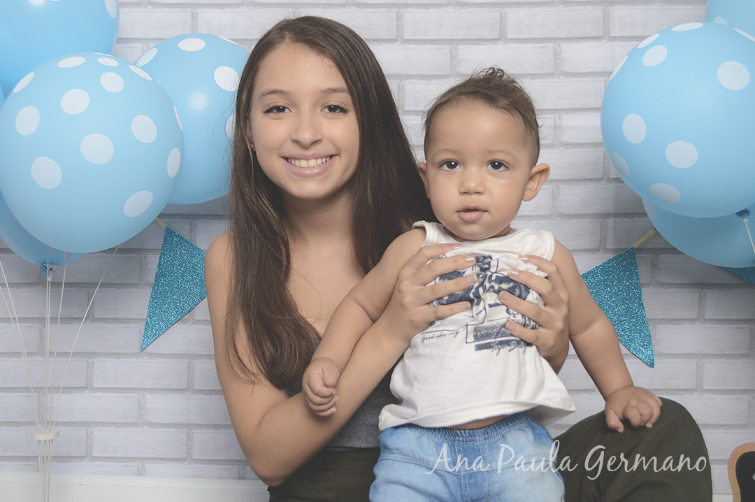 Smash the cake menino