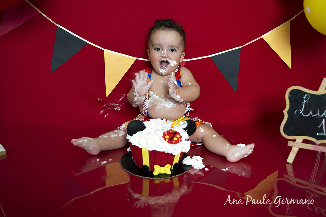 smash the cake menino