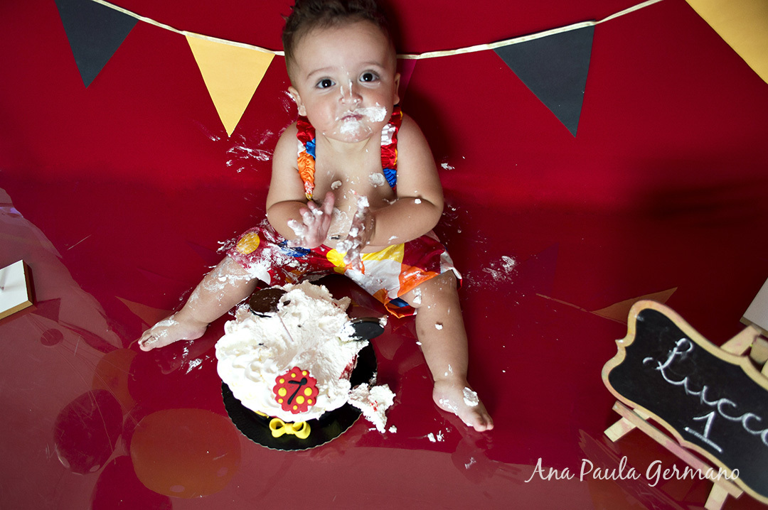 smash the cake menino