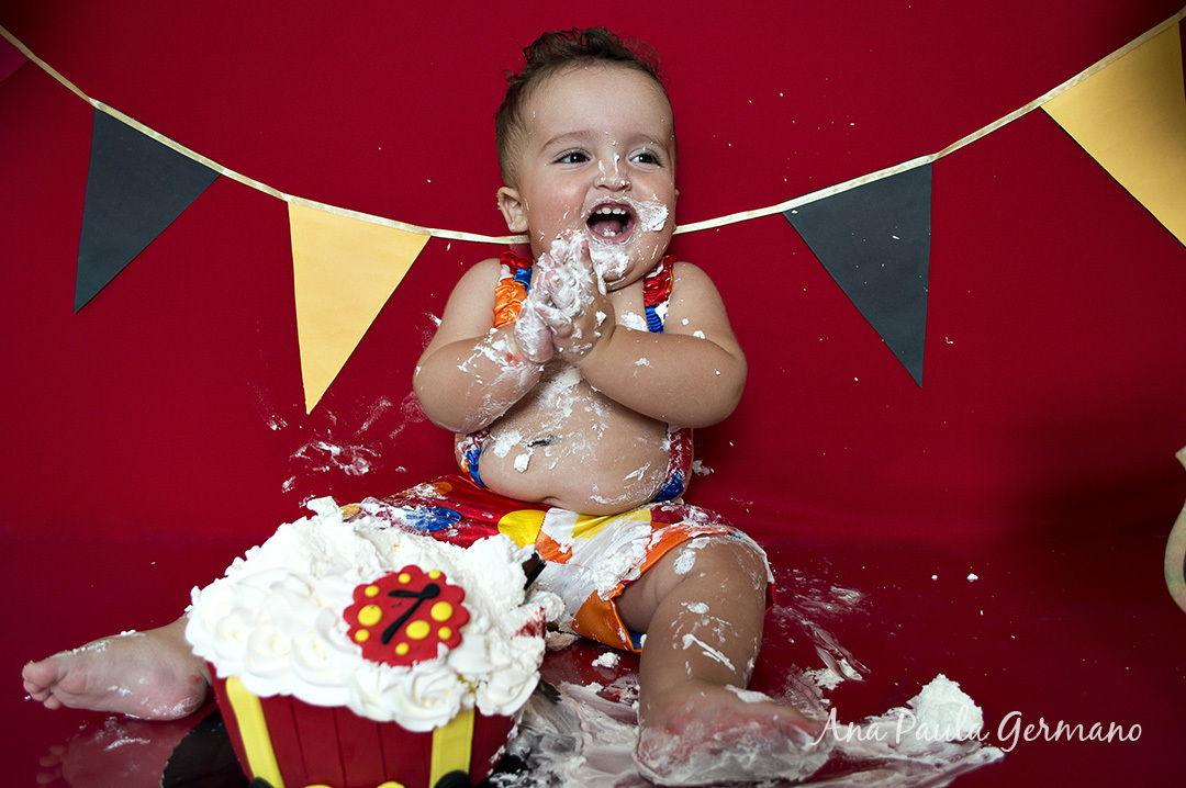 smash the cake menino